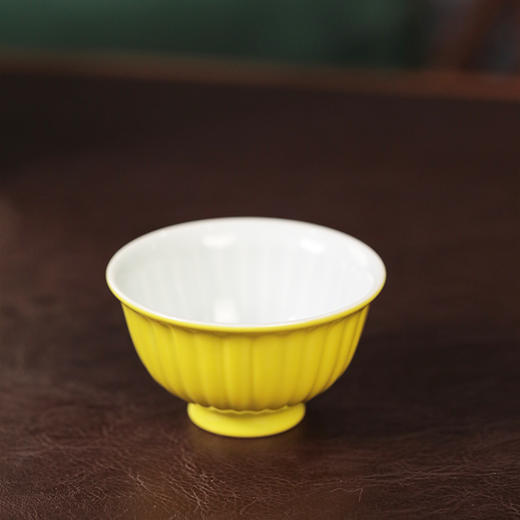 倚云煮泉菊瓣柠檬黄压手杯 商品图3