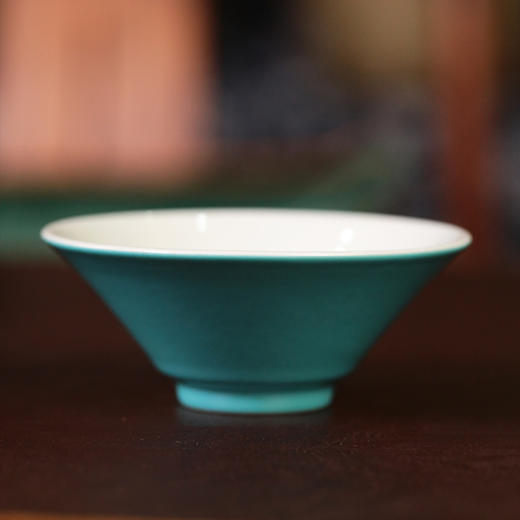 倚云煮泉 内模印 松石绿 鱼藻纹 斗笠杯 商品图0