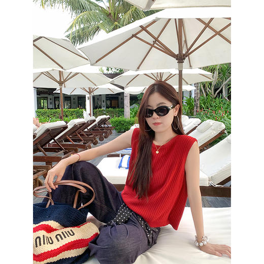 <曾小咸推荐>圆领针织吊带背心后背开叉 商品图1