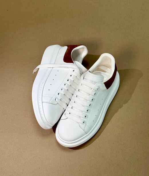 中性款绒面小白鞋 商品图0