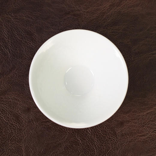 倚云煮泉内模印宝石蓝斗笠杯-鱼藻纹 商品图3