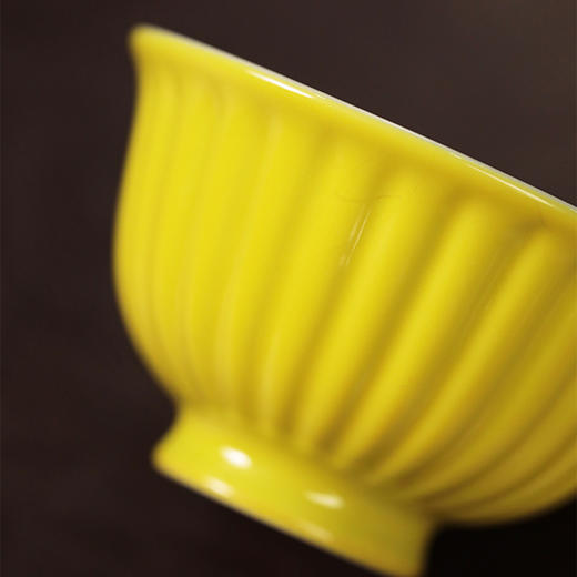 倚云煮泉菊瓣柠檬黄压手杯 商品图1