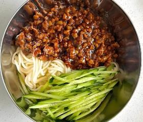 【小镇面馆】肥瘦炸酱面/米线