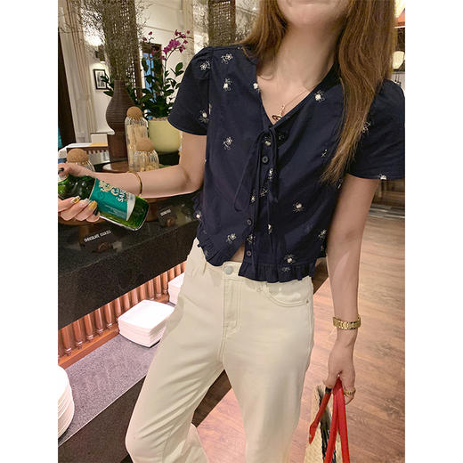 <曾小咸推荐>4.4现货秒杀 ！微信超特价！韩系系带绣花短袖衬衫 日常129.99 立减70 秒杀59.99！！ 商品图2