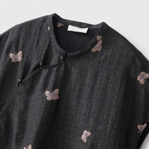 丁摩 真丝香云纱蝴蝶刺绣立领连肩袖衬衣女100桑蚕丝显瘦上衣夏新款5ZF-52049 商品图1