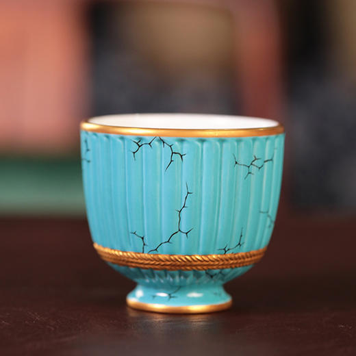 倚云煮泉松石绿菊瓣描金高足杯 商品图0