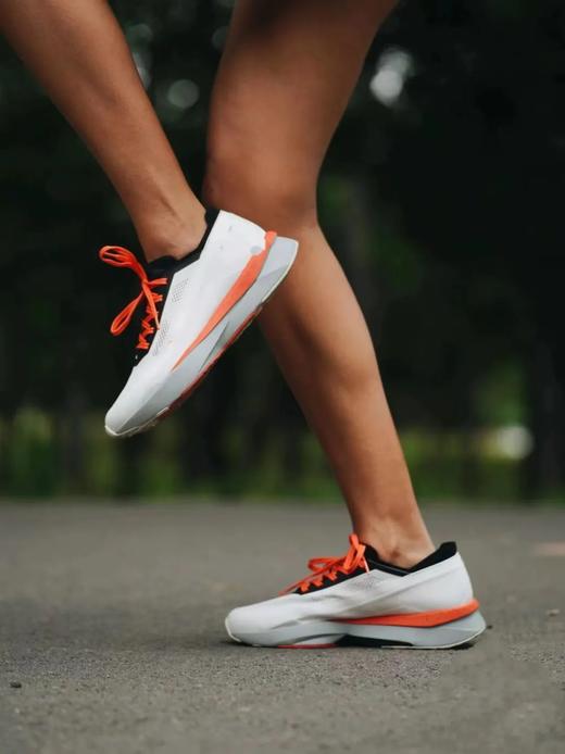 吴彦祖同款迪桑特平替跑步运动男鞋 商品图0