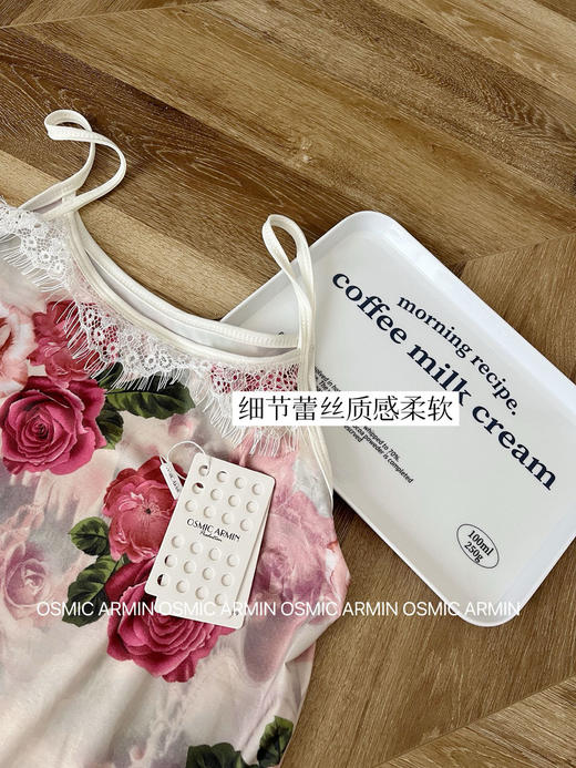 低至💰69.9‼ 美到犯规🔥又纯又欲【 𝐎𝐒𝐌𝐈𝐂 𝐀𝐑𝐌𝐈𝐍密码玫瑰睡衣四件套】比德芙巧克力还顺滑的缎面蕾丝家居睡衣系列！ 商品图6