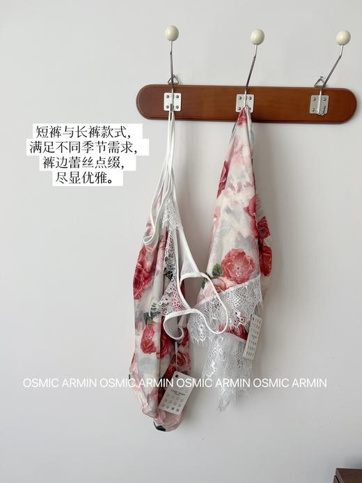低至💰69.9‼ 美到犯规🔥又纯又欲【 𝐎𝐒𝐌𝐈𝐂 𝐀𝐑𝐌𝐈𝐍密码玫瑰睡衣四件套】比德芙巧克力还顺滑的缎面蕾丝家居睡衣系列！ 商品图12