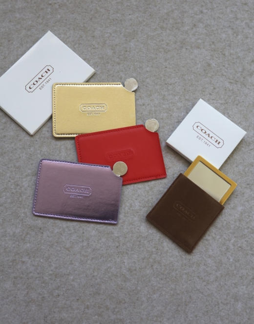 简单粗暴的 哈！专柜礼品 Coach 钢质 随身携带的 小镜子 两款入 商品图0