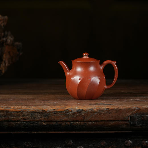 龙德堂陶艺 汤宣武制《孔雀开屏》200cc 原矿大红袍  库存请咨询客服 商品图0