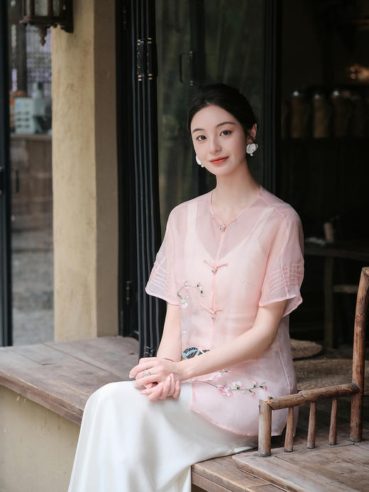 盛唐牡丹|真丝绡手绣梅竹鸟上衣 商品图2