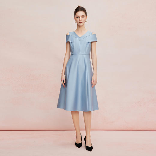 QF8A2斯尔丽25夏款新款落肩手工钉珍珠收腰放摆小宴会连衣裙 商品图3