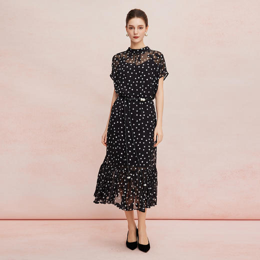 QF8A6斯尔丽25新款珍珠细腰带优雅大方显瘦中长波点连衣裙 商品图4