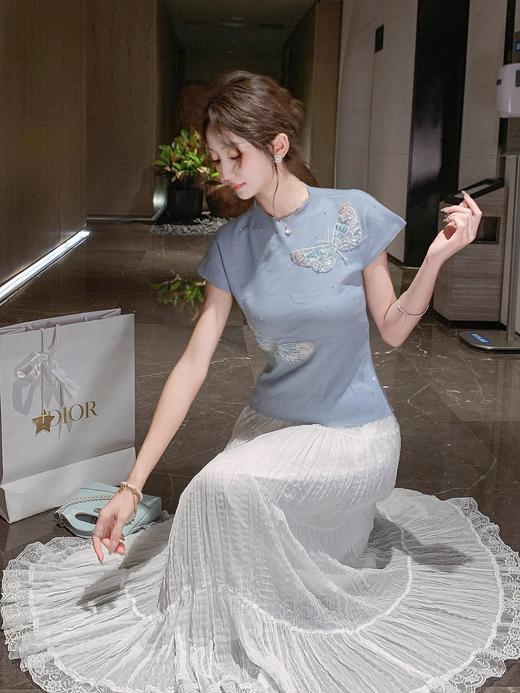 张心子【琉光蝶影】半高领轻薄透气气质显瘦针织上衣 U2505074 商品图9