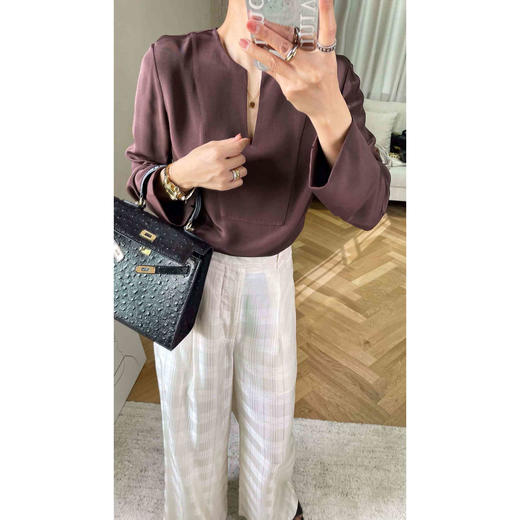 「K」洛诗琳43154高级感真丝衬衫2025新款气质V领桑蚕丝上衣80352 商品图0