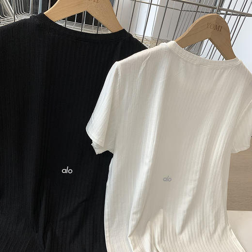 代工厂出！面料敲级舒服的alo螺纹修身短袖T恤！ 商品图14