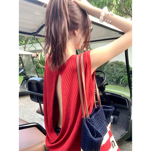 <曾小咸推荐>圆领针织吊带背心后背开叉 商品图0