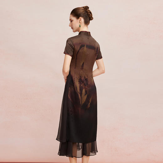 QF8A8斯尔丽25新款奥黛版型收腰波浪摆显瘦渐变印花连衣裙 商品图1