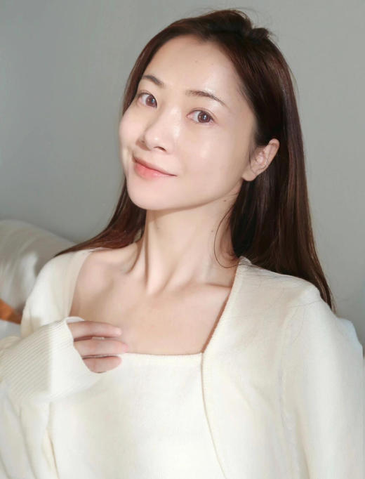 加了玻尿酸的防晒欧L雅小金管隔离防晒霜 商品图5