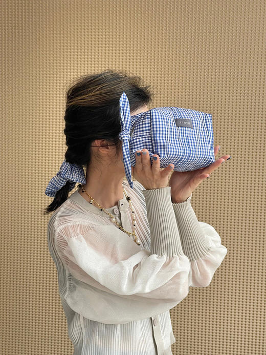 TYNVIE 蝴蝶结方形手包和发带 - 蓝白格 商品图1