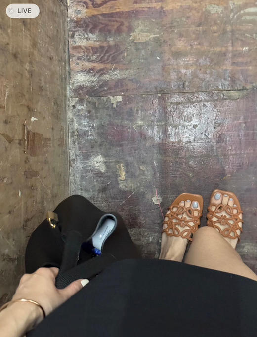 64-5 幂姐同款 25新 lew艺术感 内外底全皮 徽标镂空字母 凉拖鞋 36.5我穿37卡码选大 商品图1