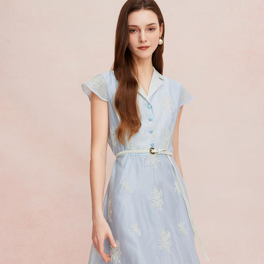 QF8A3斯尔丽25夏款优雅浪漫赫本风配编制腰带度假短袖连衣裙 商品图4