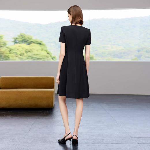 IWY/黑色气质连衣裙女夏季新款高级感V领收腰显瘦短袖裙子Q1381 商品图3