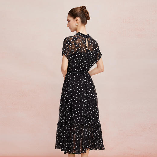 QF8A6斯尔丽25新款珍珠细腰带优雅大方显瘦中长波点连衣裙 商品图1