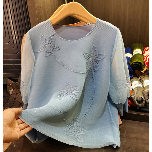 TZW-气质网纱拼接烫钻褶皱上衣 商品图0