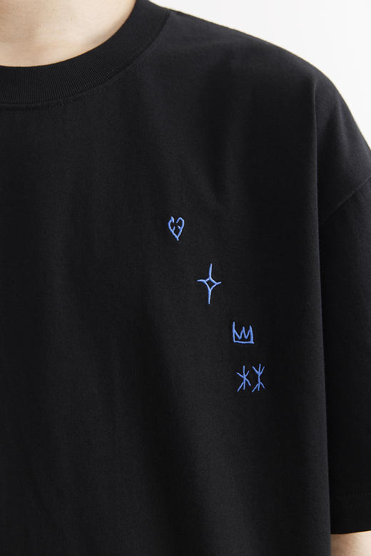 吃茶去chichaqu2025新款全棉圆领短袖T恤复古宽松刺绣心在山林 商品图1