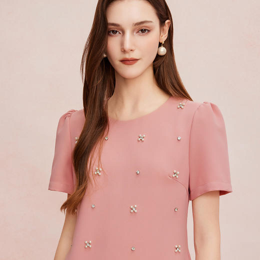 QF8A4斯尔丽2025夏季新款镶钻撞色压褶边显瘦连衣裙 商品图4