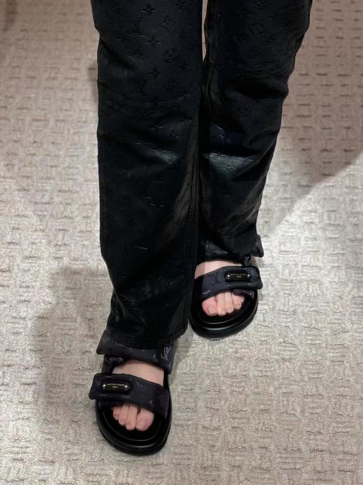 驴家 25 Pool Pillow拖鞋新的泡泡拖鞋（JS） 商品图9