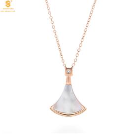 【品牌授权】【香港周六福】18K镶钻南非真钻车花工艺裙子 一物一证