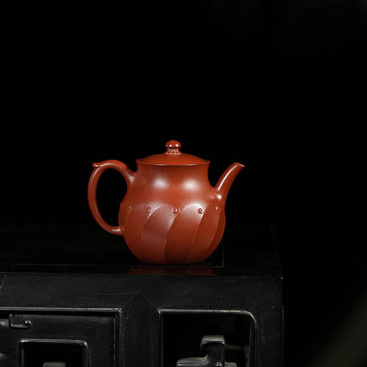 龙德堂陶艺 汤宣武制《孔雀开屏》200cc 原矿大红袍  库存请咨询客服 商品图1