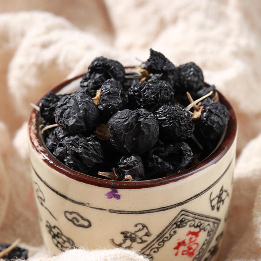 【全国包邮】新疆净干黑枸杞（130g*1罐） 商品图3