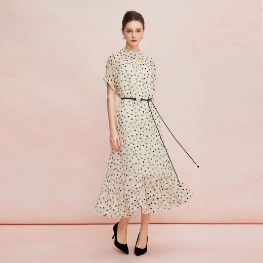 QF8A6斯尔丽25新款珍珠细腰带优雅大方显瘦中长波点连衣裙 商品图5