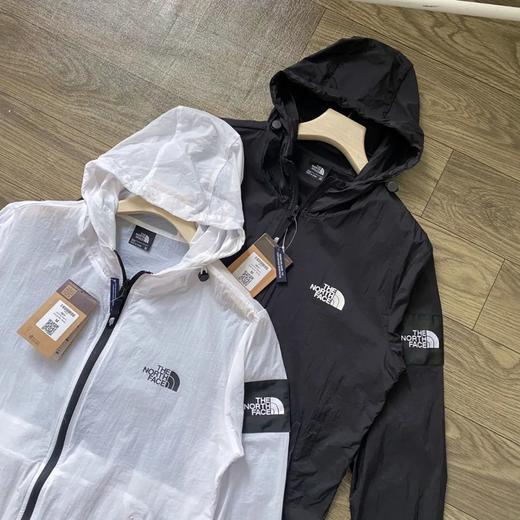 北面情侣款连帽防晒皮肤衣 商品图1