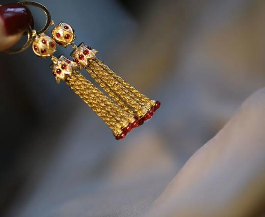 质感和舒适都要有 | 红宝石古董流苏耳环 商品图4