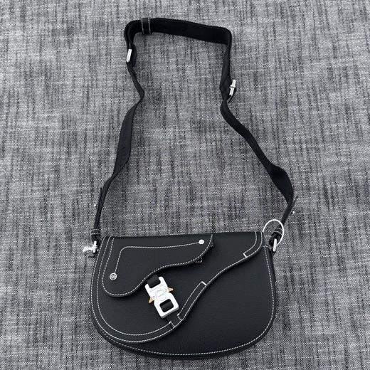 男款斜挎包010 商品图0