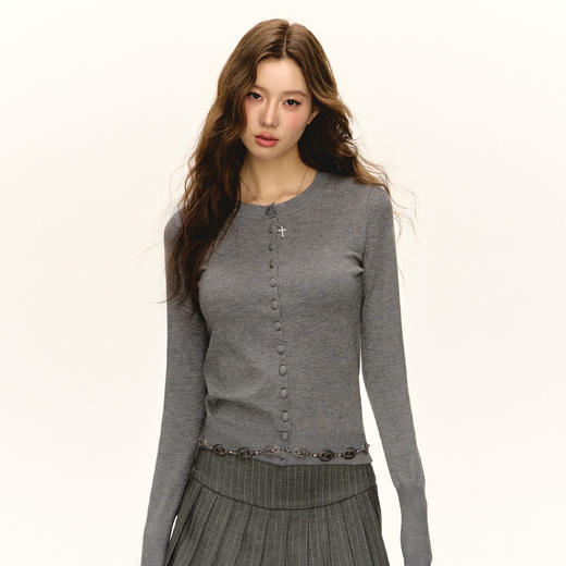 Ariseism 美式复古纯色短款修身针织开衫女春季新款内搭打底上衣 商品图3