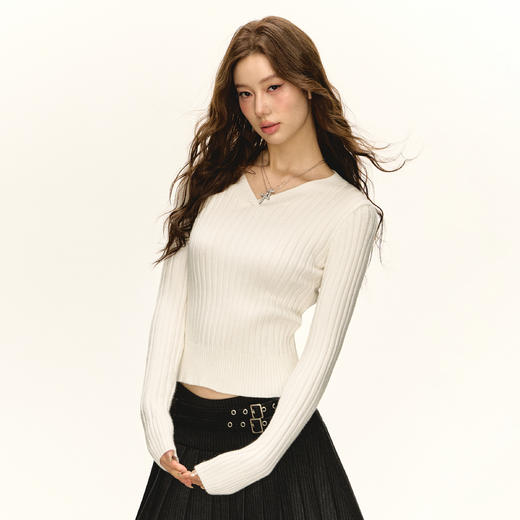 Ariseism 美式复古纯色修身V领毛衣外套女春秋新款内搭上衣 商品图1