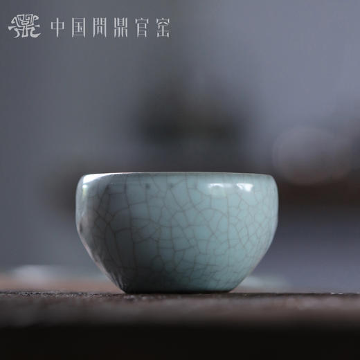 问鼎官窑南官御窑款乙巳战鼓杯 商品图2