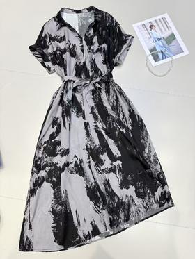 SZ2S103_月魄色_连衣裙_春夏_翻领短袖系带收腰水墨晕染_高级女装_BERNIEELEN 伯妮斯茵