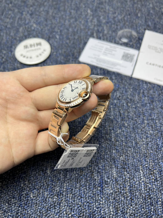 卡地亚AF蓝气球系列 全玫金钻圈款 中号33mm 女士石英腕表 商品图3