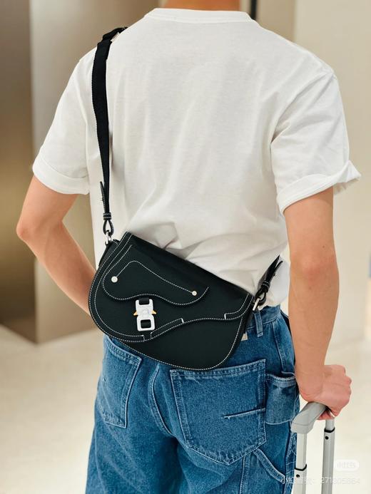 男款斜挎包010 商品图3