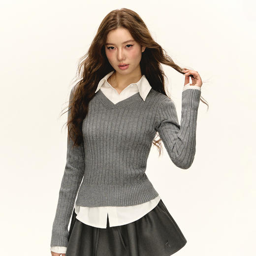 Ariseism 美式复古纯色修身V领毛衣外套女春秋新款内搭上衣 商品图0