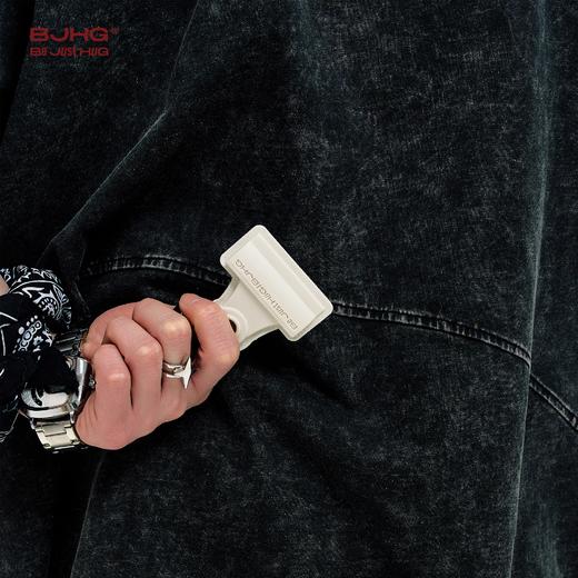 BJHG不计后果 夹子贴贴短袖t恤配饰趣味潮流百搭设计感衣服饰品 商品图1