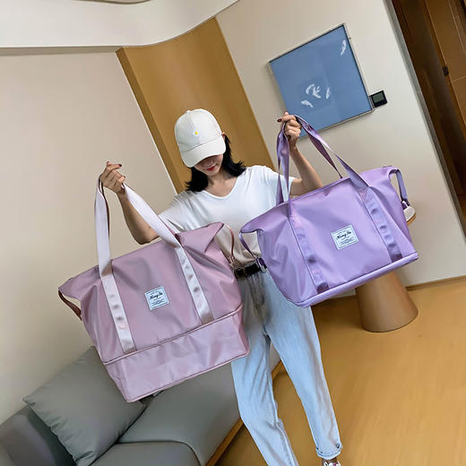 [小滋心选]【活动价 ¥29.9】【29.9抢！！出行收纳神器✨】大容量+多功能！短途旅行、健身瑜伽全搞定💼潮流手提包，轻松装下你的精致生活🎒时尚短途手提旅行包  单肩包女士运动瑜伽健身包 商品图2