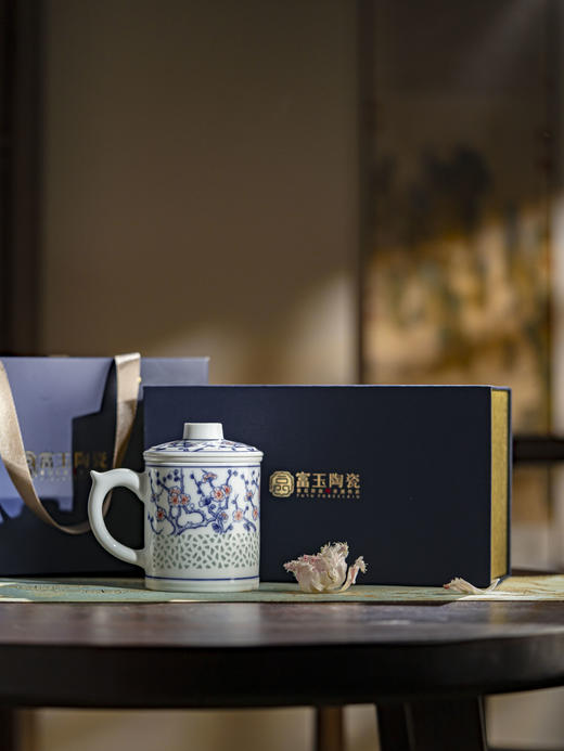 富玉 |  景德镇陶瓷手绘早春茶漏杯大容量水杯带盖水杯 商品图0